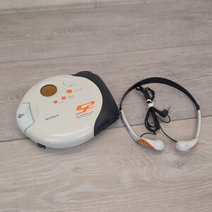 Sony Walkman D-SJ301 S2 Sports CD Player G-Protection W/ OEM Headphones Tested